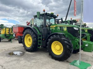 Китайският голям дрон „Jiutian“ прави първи полет, целящ разнообразни граждански роли