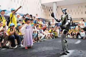 Renault ще разработи по-евтини EV батерии с CATL, LG Energy · TechNode