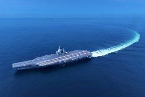 Новият самолетоносач плава в S. China Sea за тестове