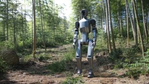 „Little Dragon“ Deep Robotics се бори за най-добри таланти на фона на стремежа на Китай за господство