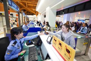 Международни пристигания, разходите скочат в Хайнан