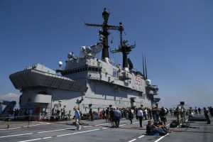 Индонезия получава самолетоносач. Филипините не са. има ли значение