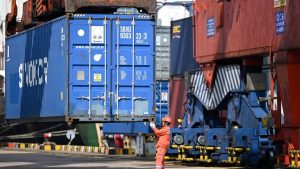 Управлението на Гуандун като крал на БВП на Китай е изправено пред безпрецедентна заплаха за короната